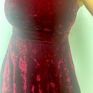 Forever 21  Burgundy Velvet Dress size S